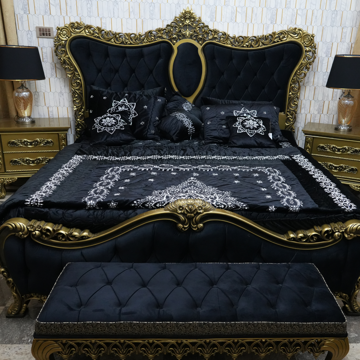 Royal Midnight Gold Bed Set