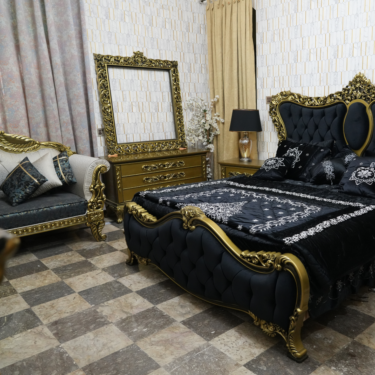 Royal Midnight Gold Bed Set